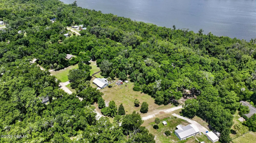 104 Woodcrest Avenue Satsuma, FL 32189
