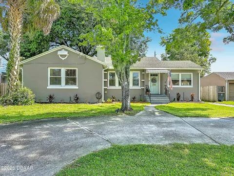 2615 Ridgewood Road