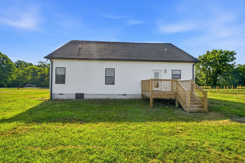 719 Mount Vernon Rd Bethpage, TN 37022