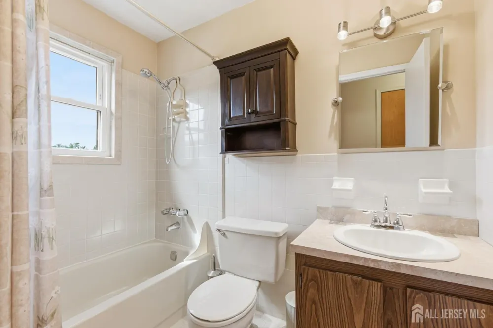 114 Beverly Hill Terrace #H Woodbridge Proper, NJ 07095
