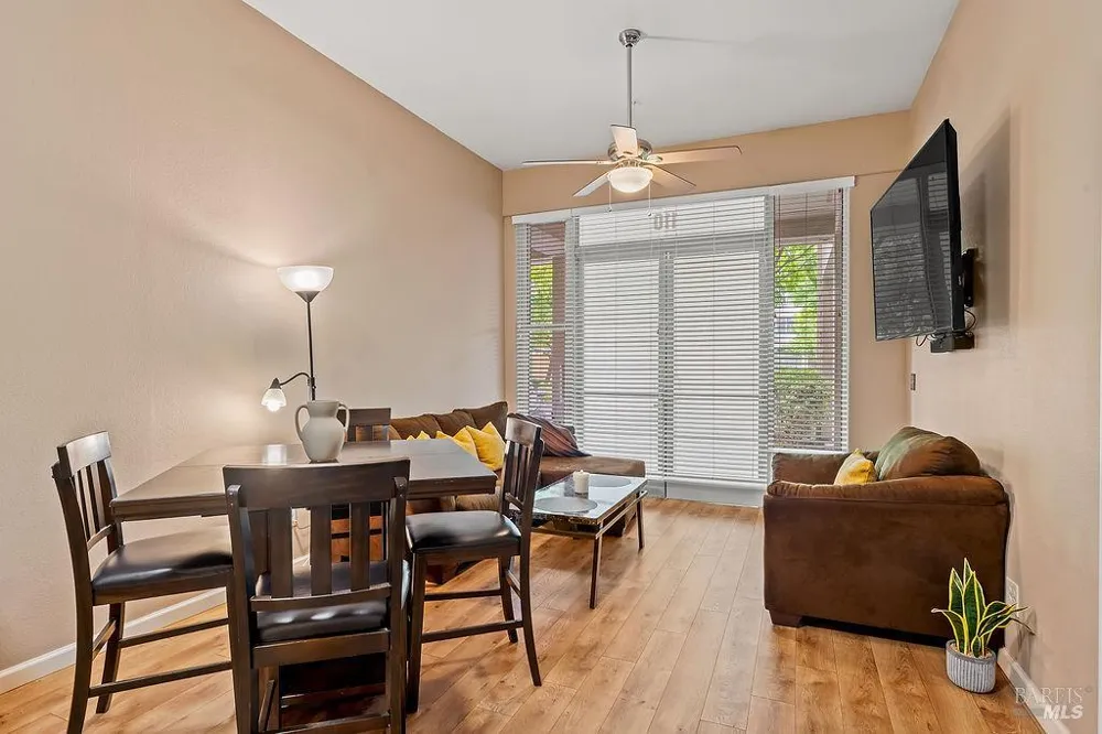 985 Doubles Drive ##110 Santa Rosa, CA 95407