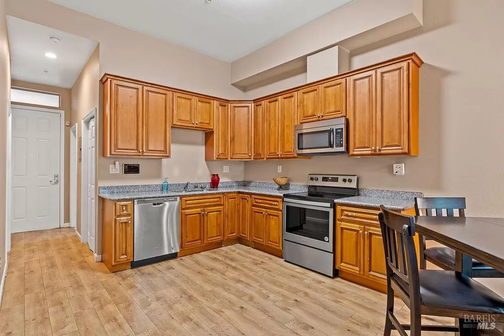 985 Doubles Drive ##110 Santa Rosa, CA 95407