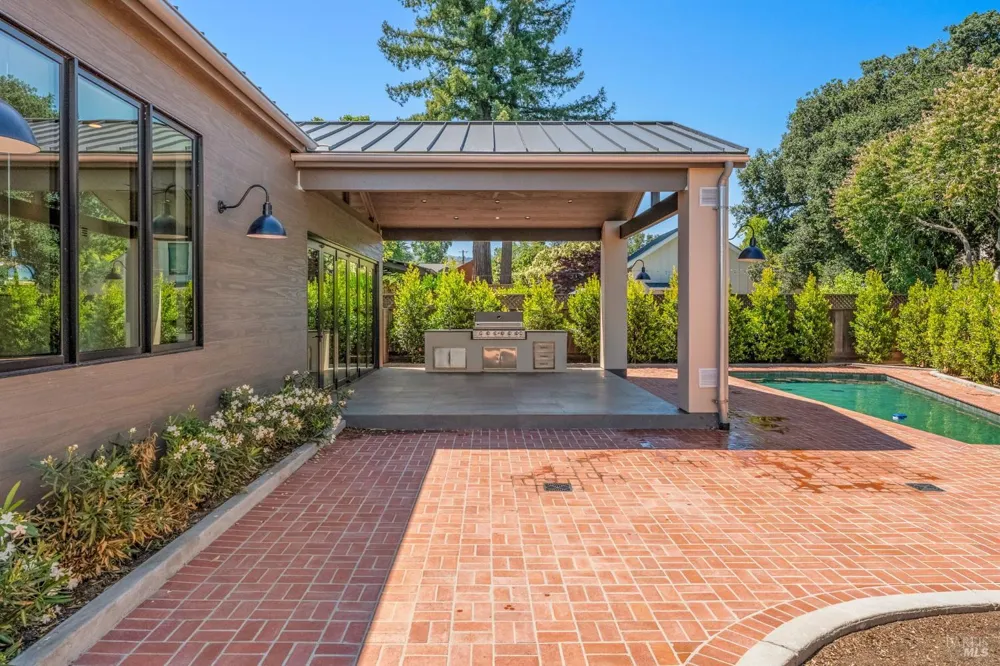 1428 Allyn Avenue St. Helena, CA 94574