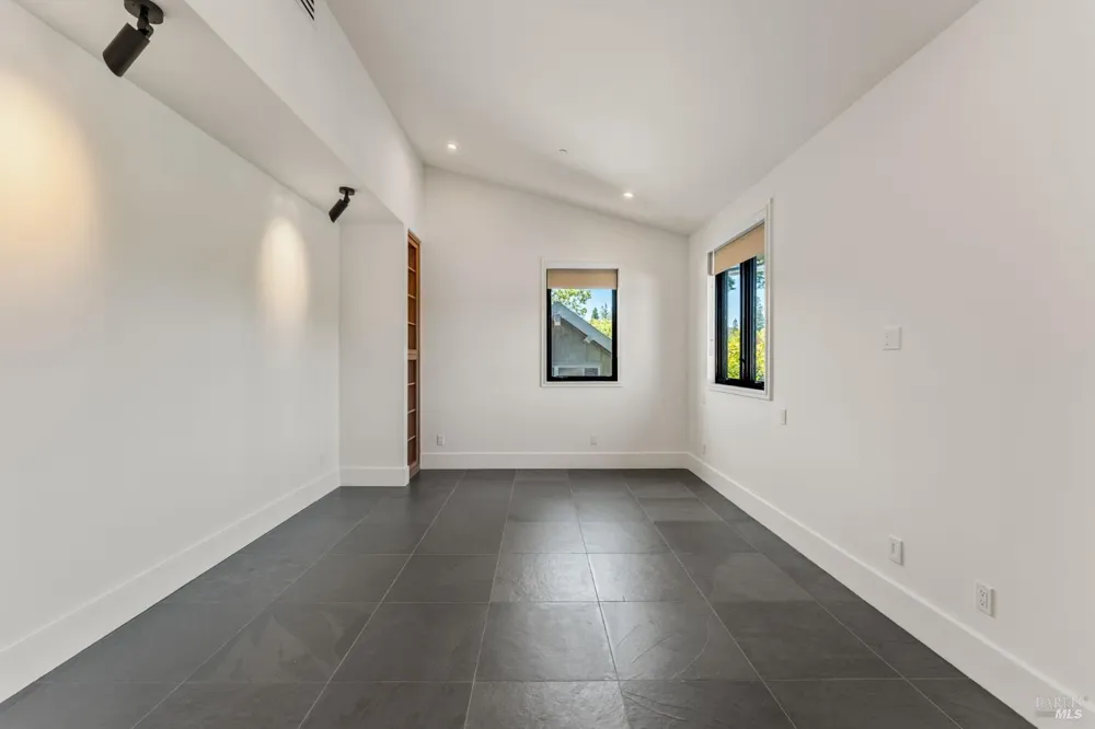 1428 Allyn Avenue St. Helena, CA 94574