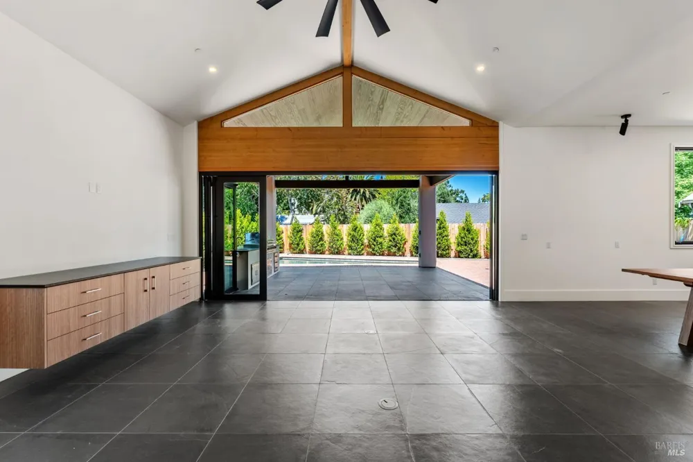 1428 Allyn Avenue St. Helena, CA 94574
