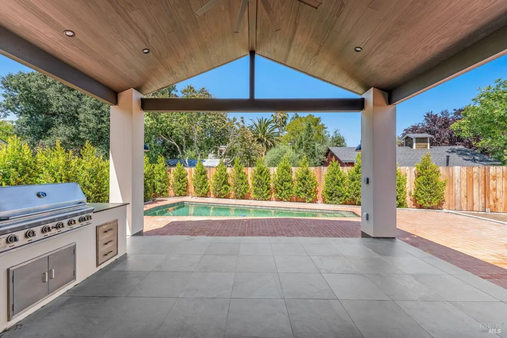 1428 Allyn Avenue St. Helena, CA 94574