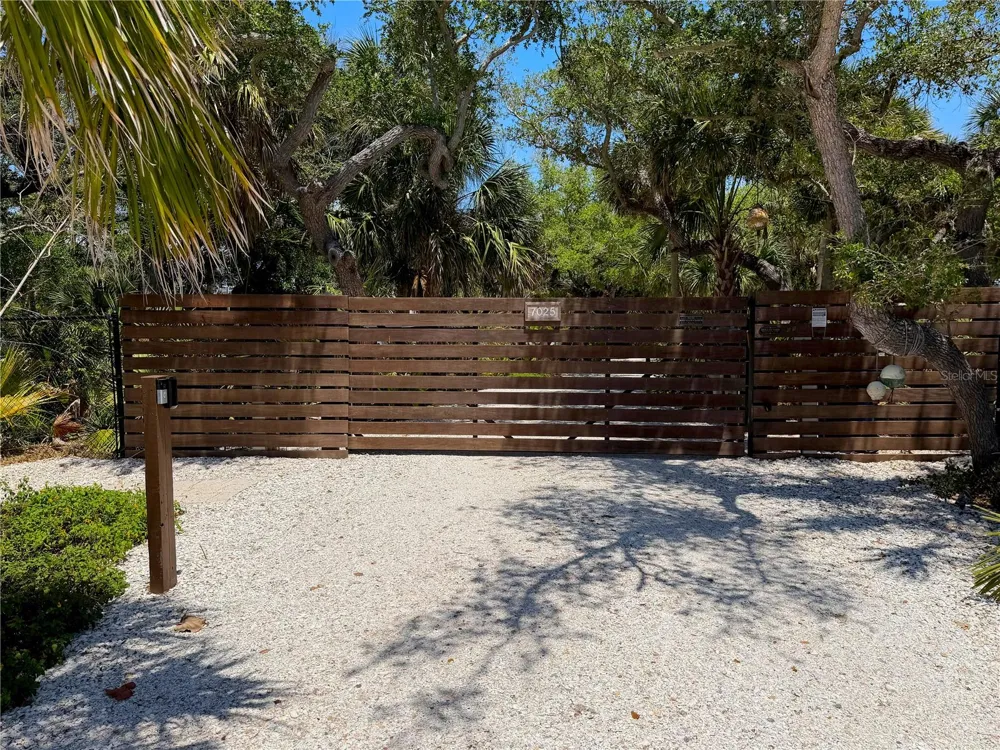 7025 MANASOTA KEY ROAD Englewood, FL 34223