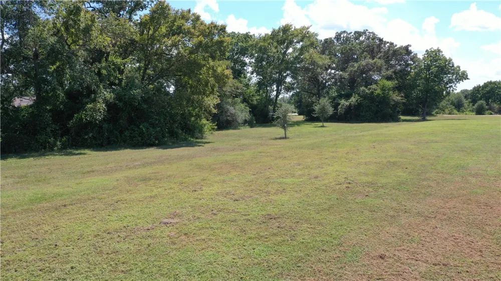 Henley Cove Iola, TX 77861