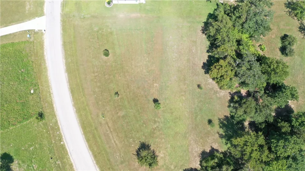 Henley Cove Iola, TX 77861