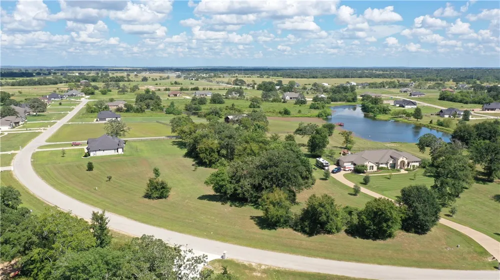 Henley Cove Iola, TX 77861