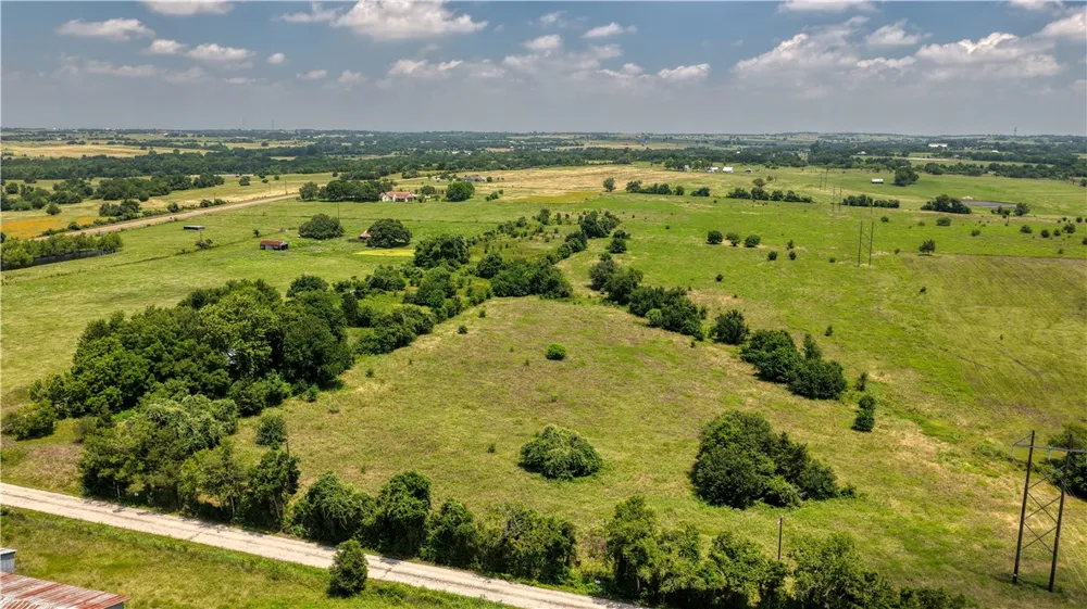 3 Randermann Rd. Brenham, TX 77833