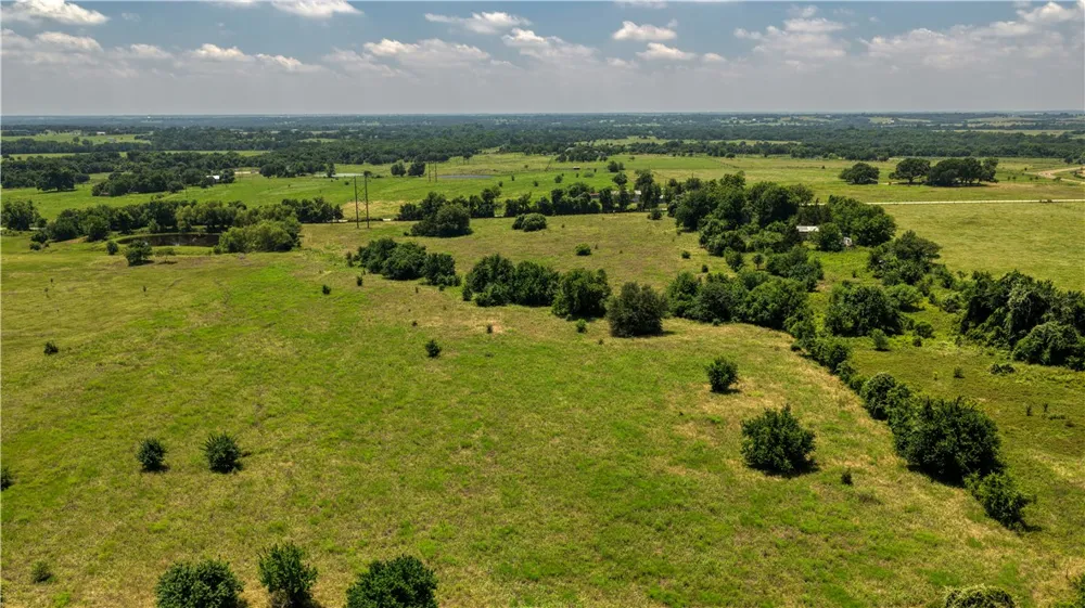 3 Randermann Rd. Brenham, TX 77833