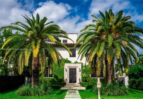 255 PALM AVENUE