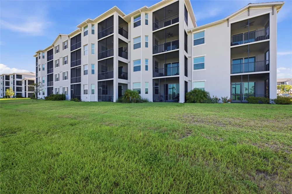 17595 OPAL SAND DRIVE #302 Venice, FL 34293