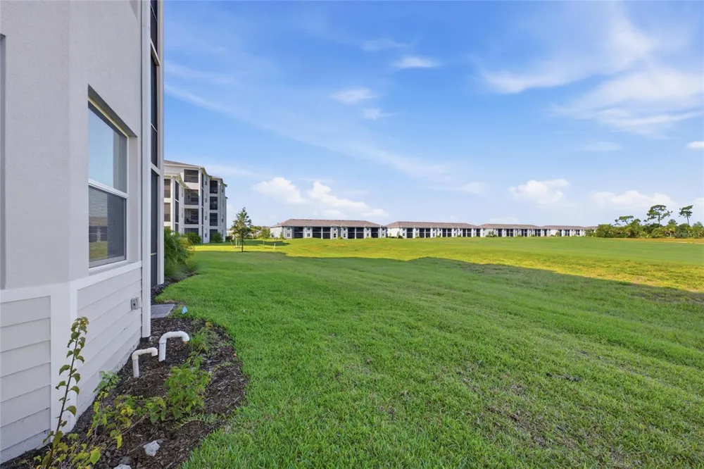 17595 OPAL SAND DRIVE #302 Venice, FL 34293