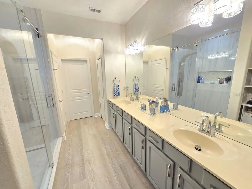 6349 MIRAMONTE DRIVE #101 Orlando, FL 32835