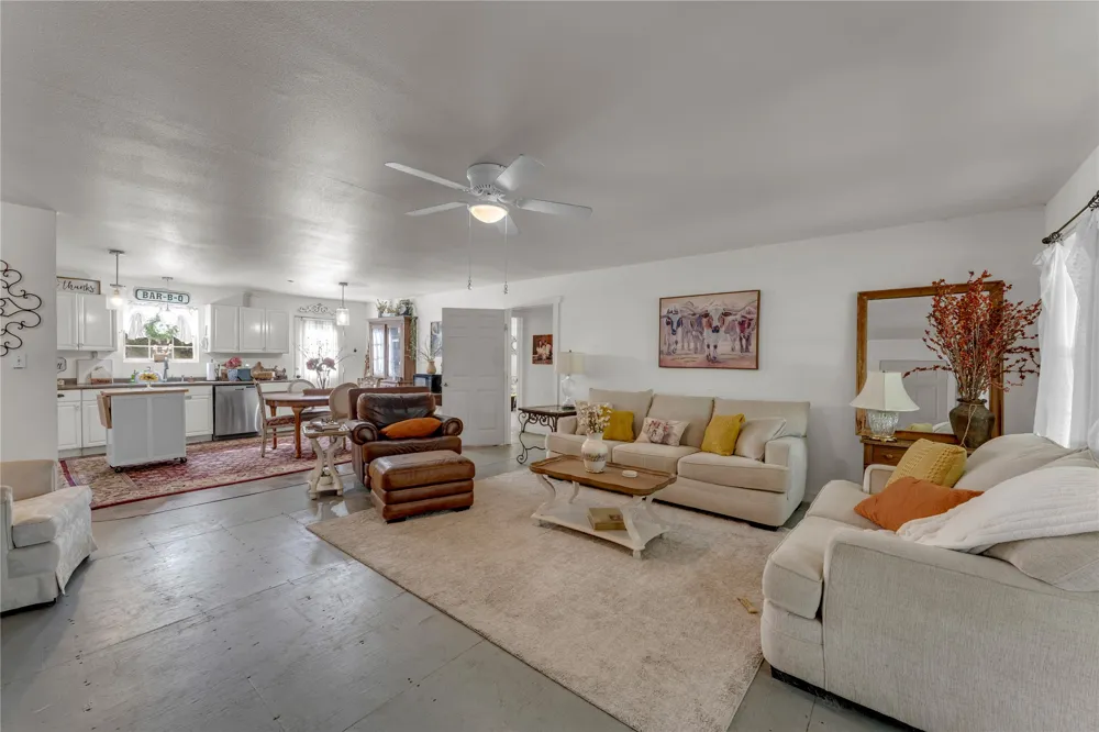 351 County Road 326 Bertram, TX 78605
