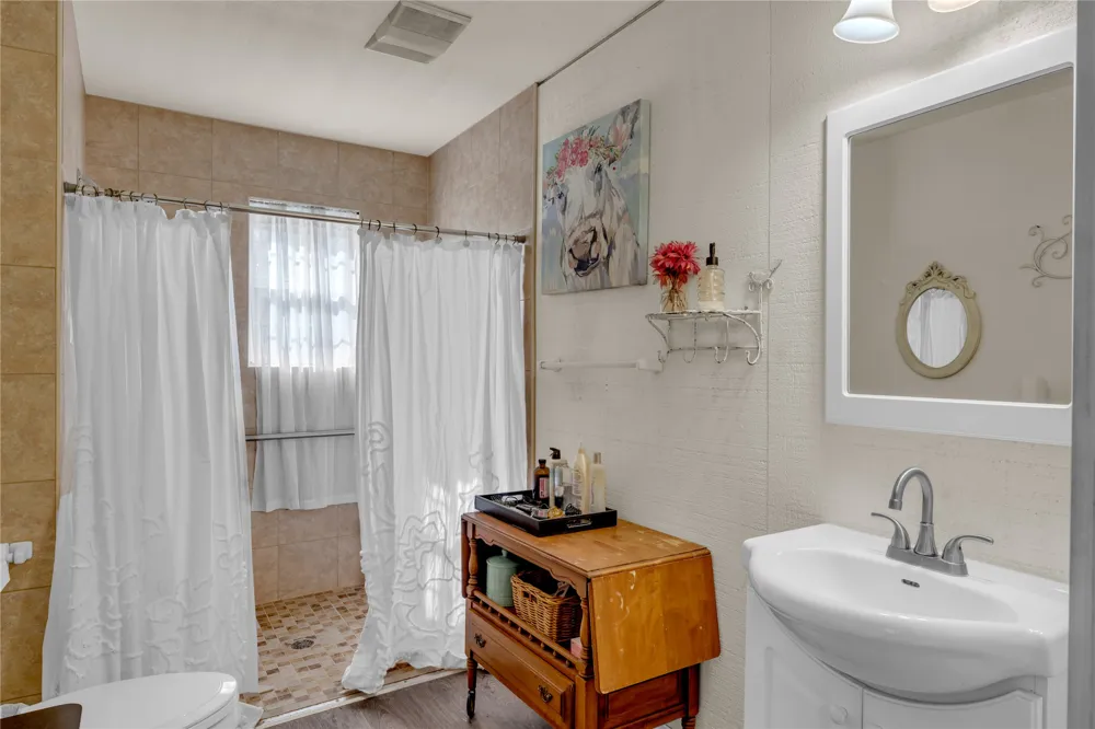 351 County Road 326 Bertram, TX 78605