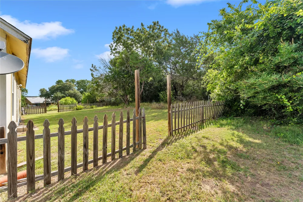 351 County Road 326 Bertram, TX 78605