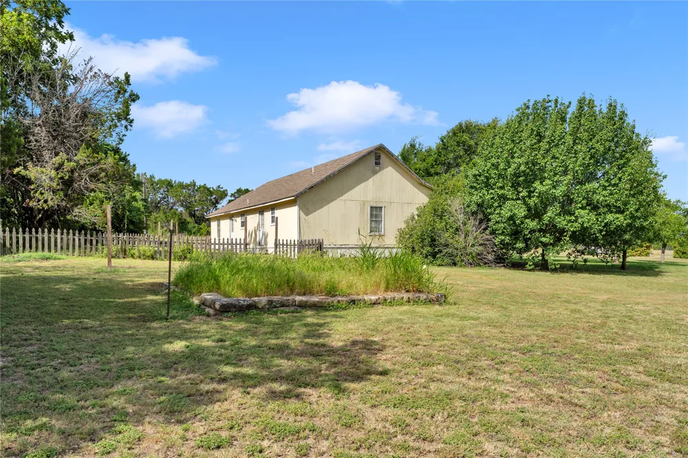351 County Road 326 Bertram, TX 78605