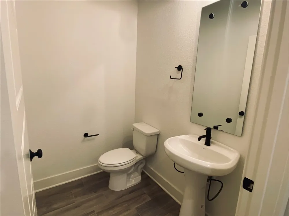 5160 A W Grimes Boulevard #121 Round Rock, TX 78665