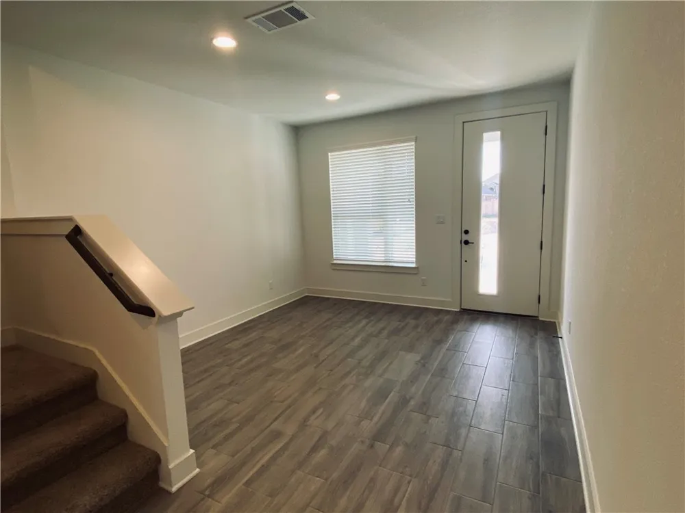 5160 A W Grimes Boulevard #121 Round Rock, TX 78665