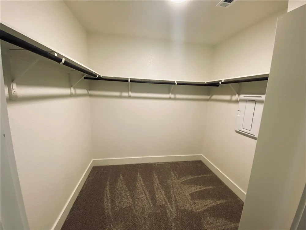 5160 A W Grimes Boulevard #121 Round Rock, TX 78665