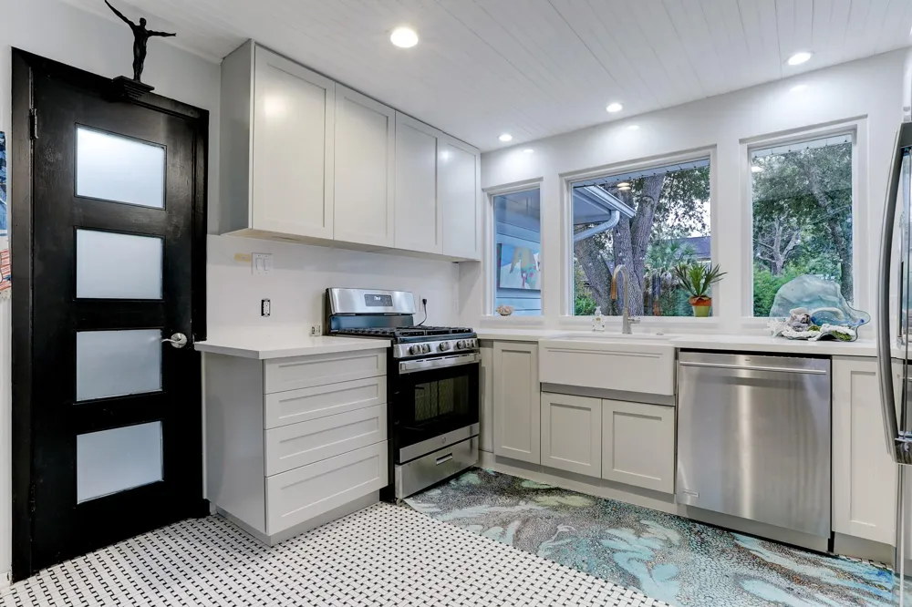 4449 Shady Lake Drive Seabrook, TX 77586