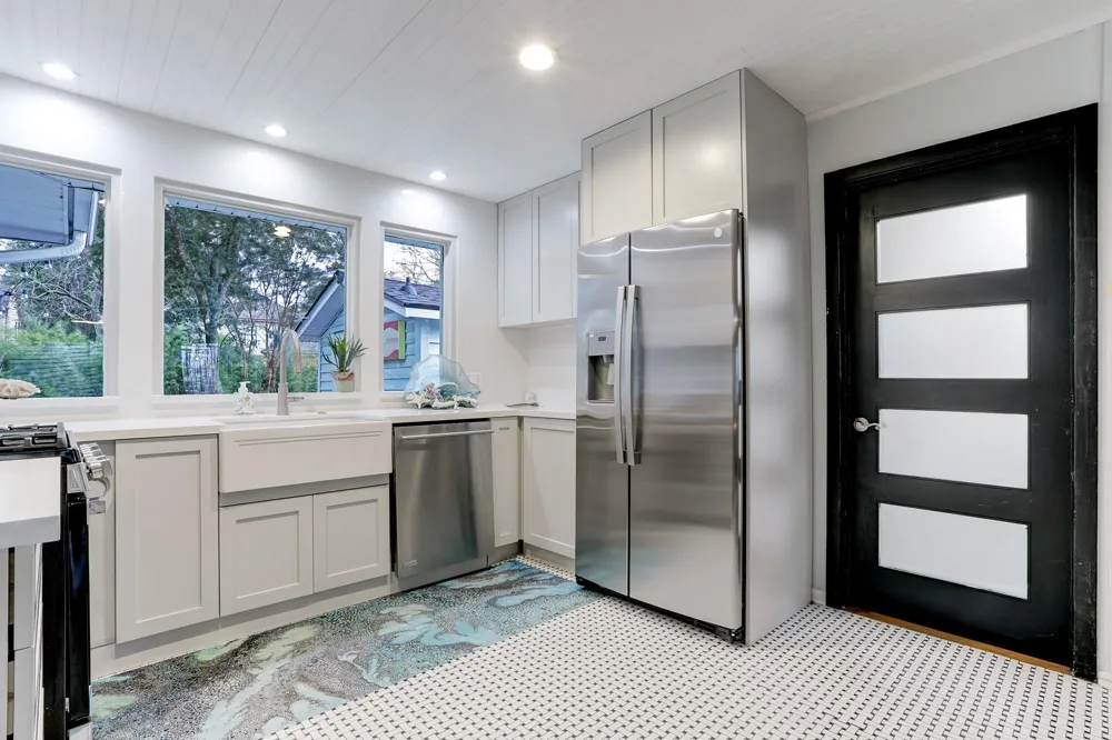 4449 Shady Lake Drive Seabrook, TX 77586