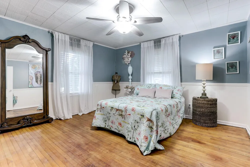 4449 Shady Lake Drive Seabrook, TX 77586