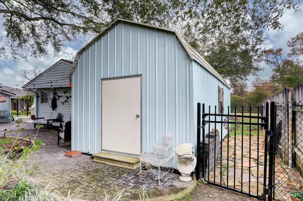 4449 Shady Lake Drive Seabrook, TX 77586