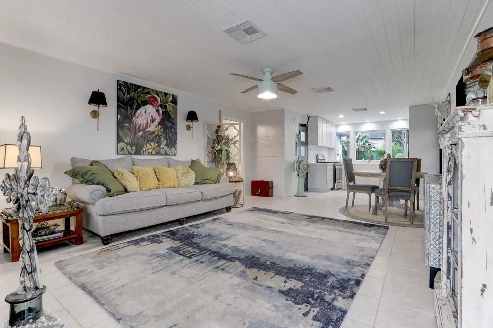 4449 Shady Lake Drive Seabrook, TX 77586