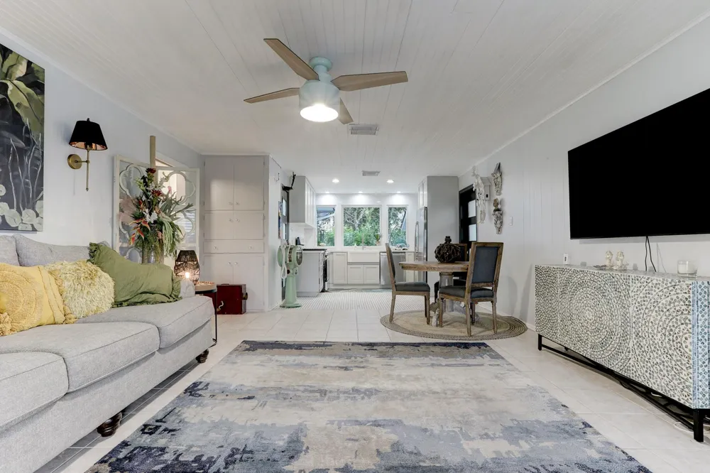 4449 Shady Lake Drive Seabrook, TX 77586