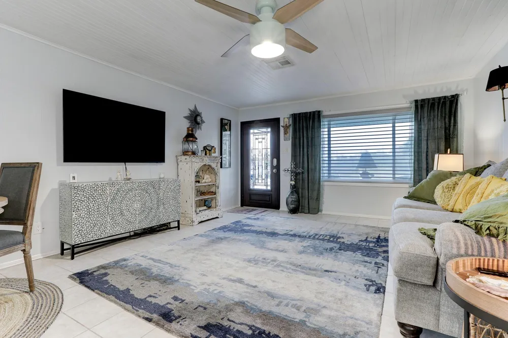 4449 Shady Lake Drive Seabrook, TX 77586