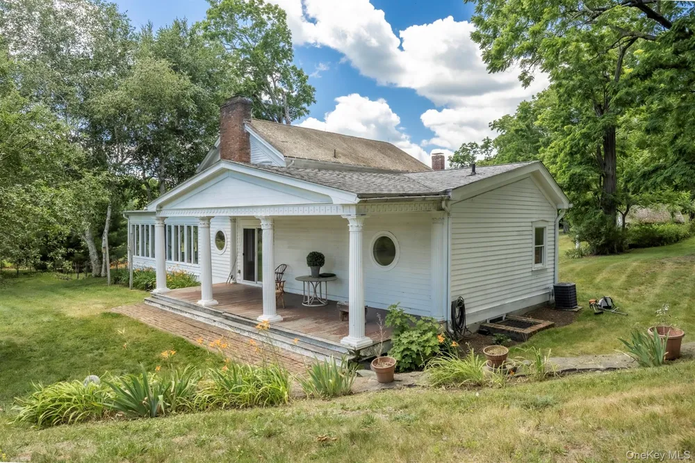 1197 Bulls Head Road Clinton Corners, NY 12514