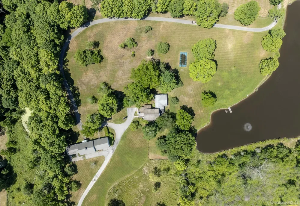 1197 Bulls Head Road Clinton Corners, NY 12514
