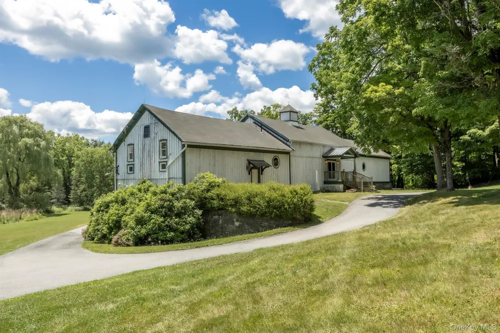 1197 Bulls Head Road Clinton Corners, NY 12514