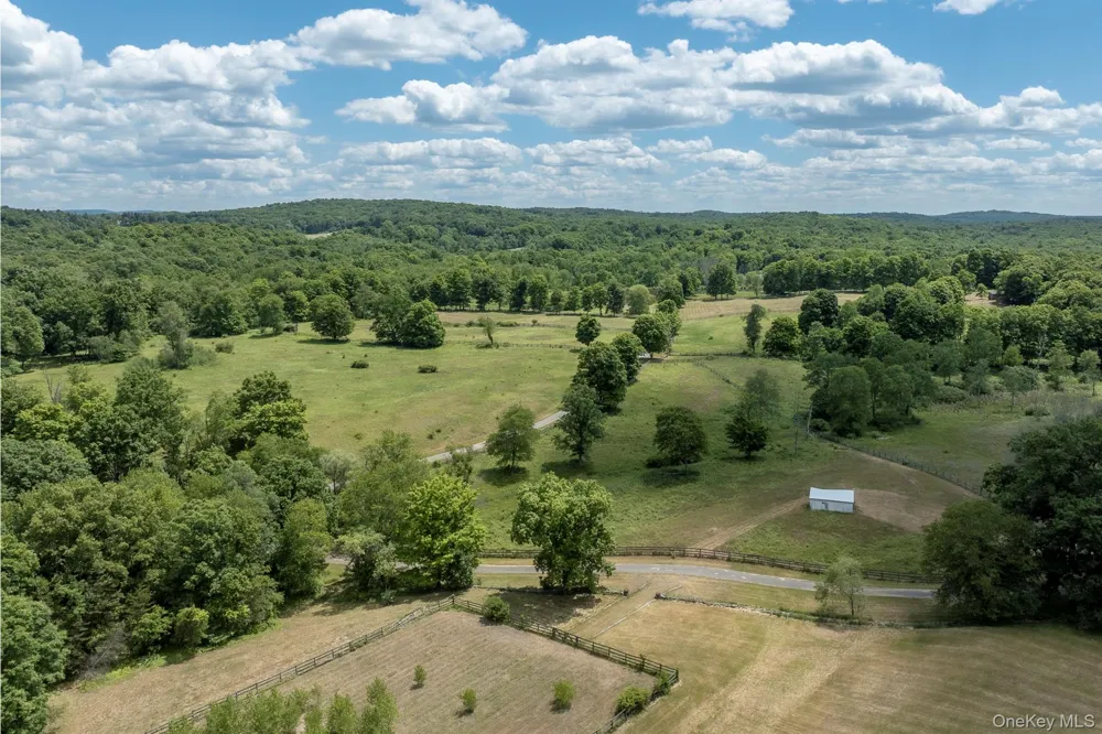 1197 Bulls Head Road Clinton Corners, NY 12514
