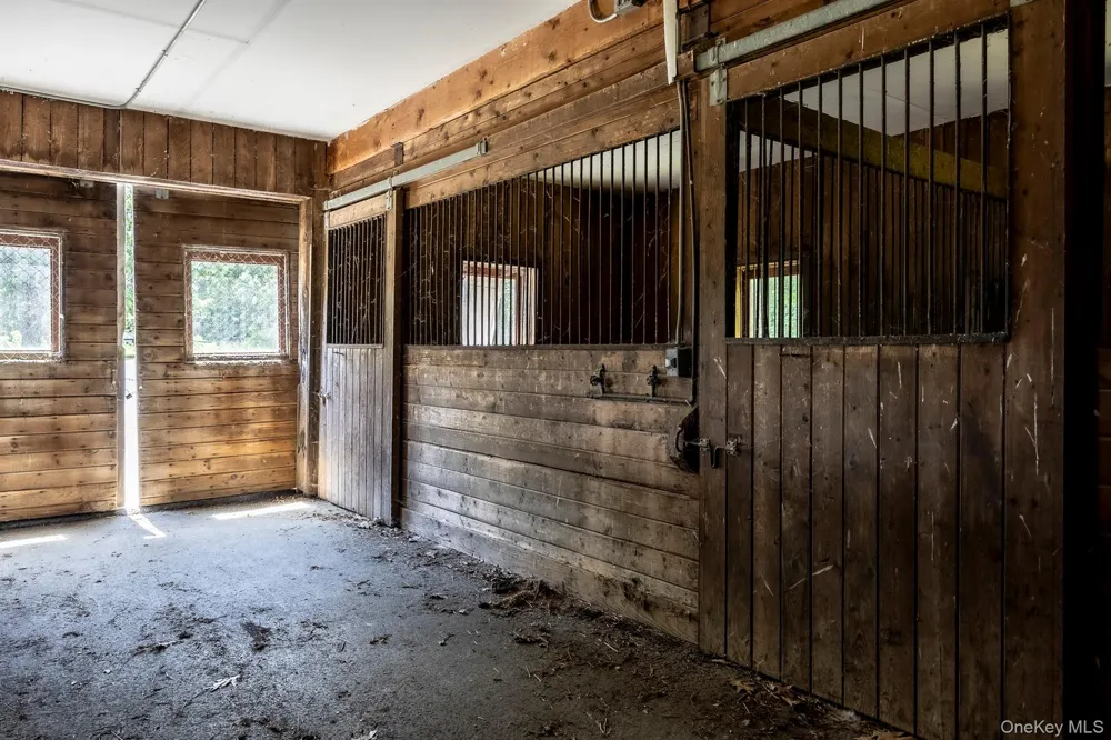 1197 Bulls Head Road Clinton Corners, NY 12514