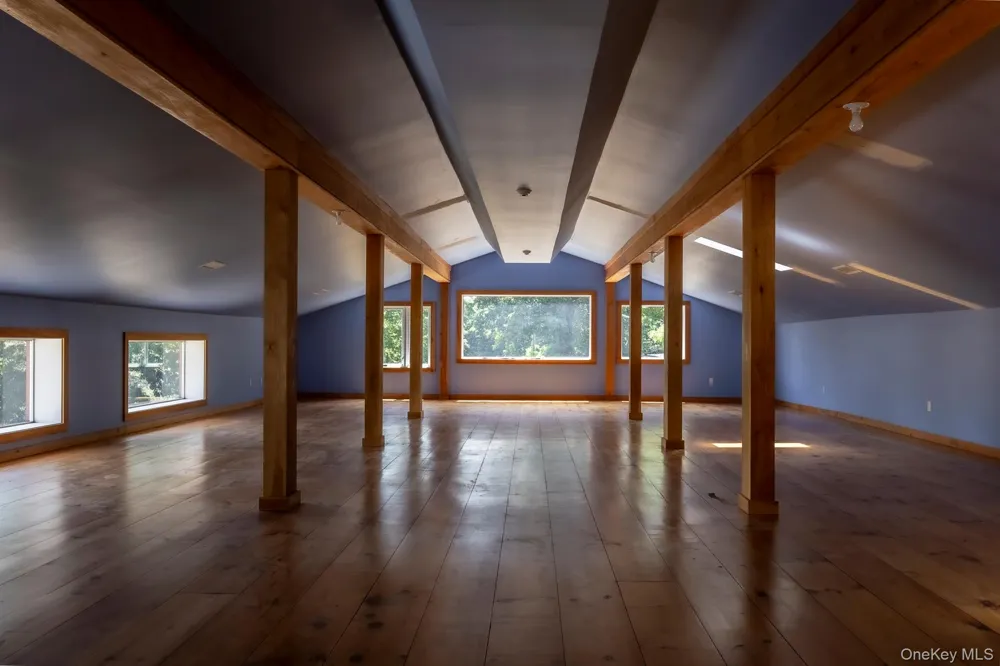 1197 Bulls Head Road Clinton Corners, NY 12514