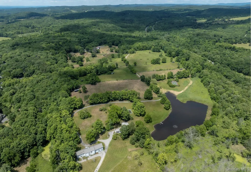 1197 Bulls Head Road Clinton Corners, NY 12514