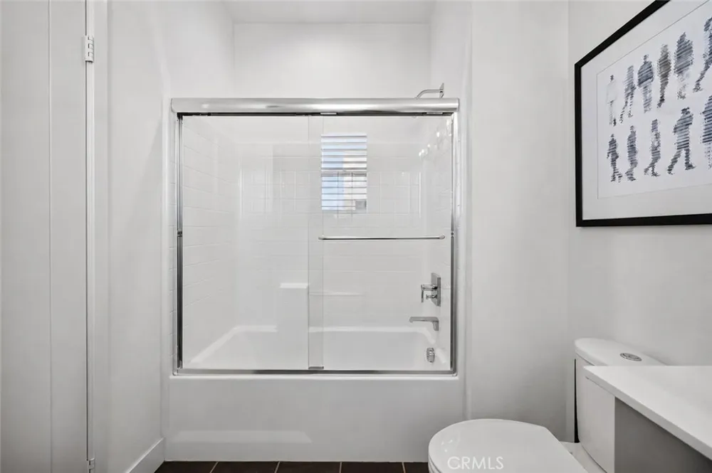 1687 Grand View Costa Mesa, CA 92627