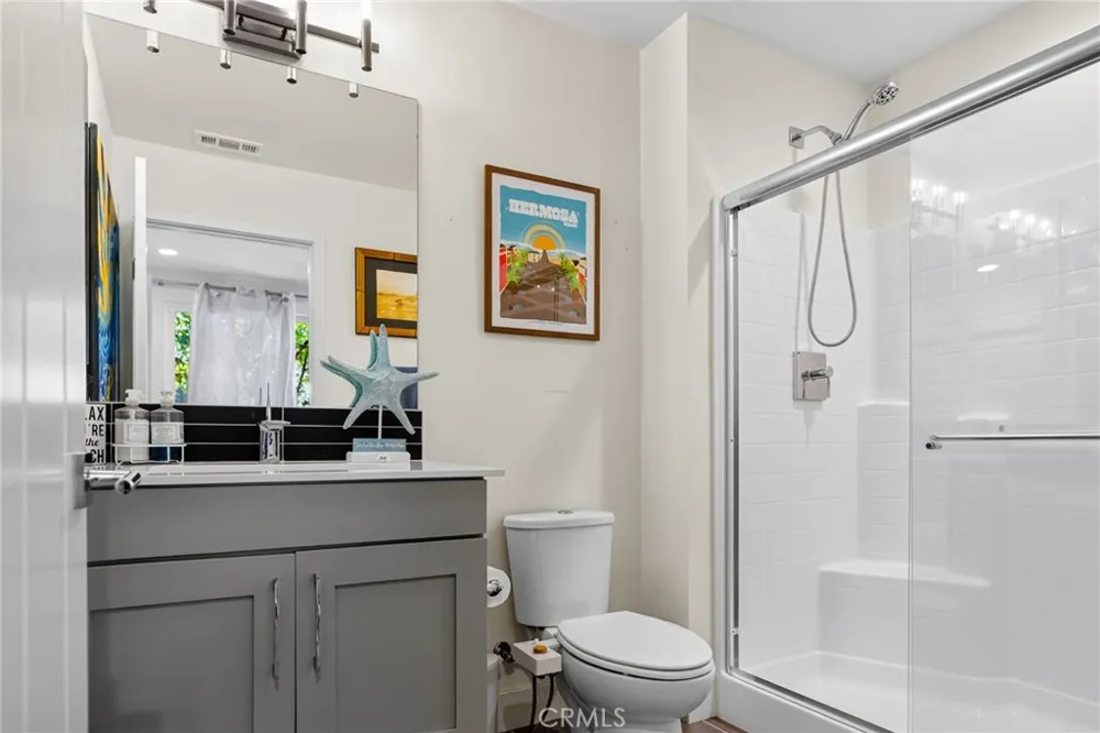 1687 Grand View Costa Mesa, CA 92627