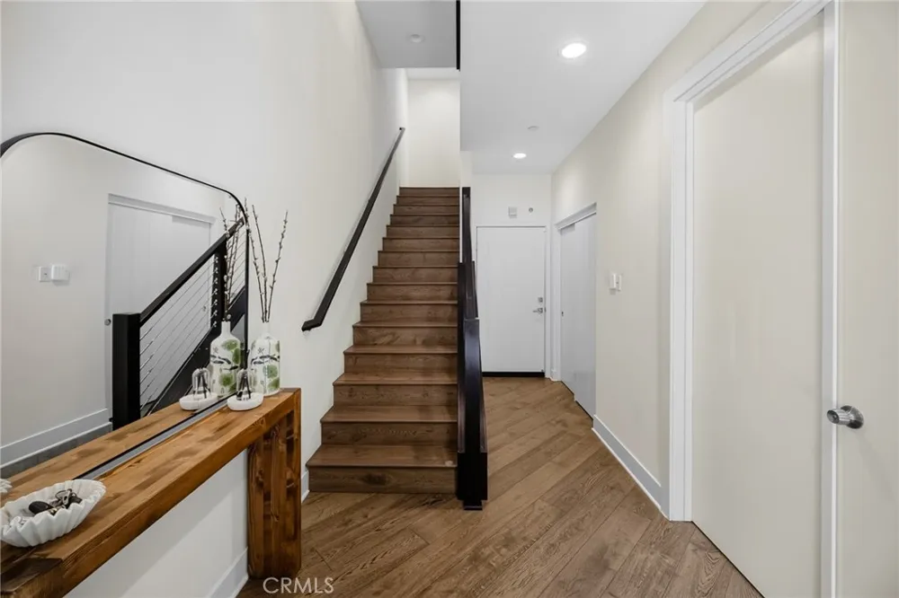 1687 Grand View Costa Mesa, CA 92627
