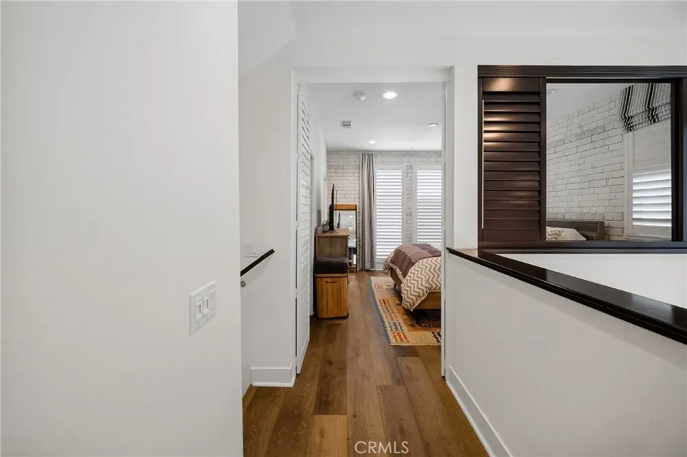 1687 Grand View Costa Mesa, CA 92627
