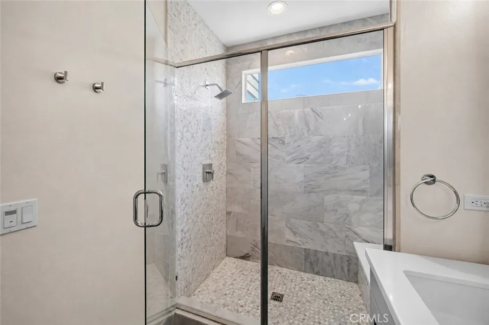 1687 Grand View Costa Mesa, CA 92627