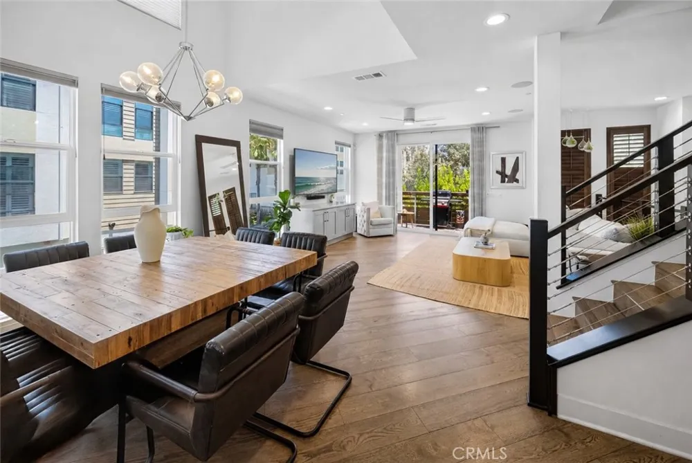 1687 Grand View Costa Mesa, CA 92627