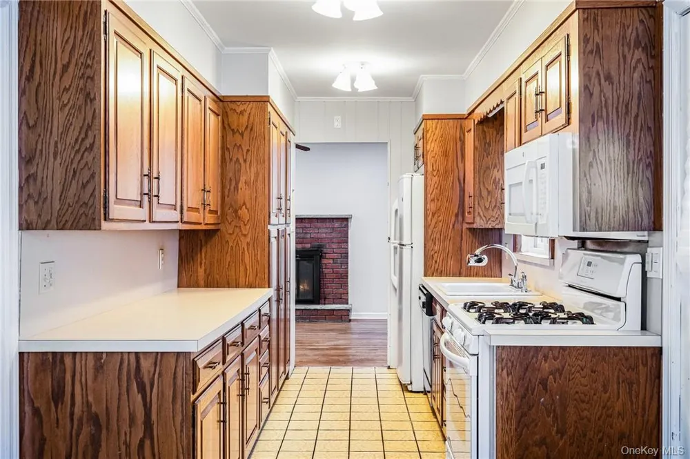 11 Hillside Place Rye, NY 10580
