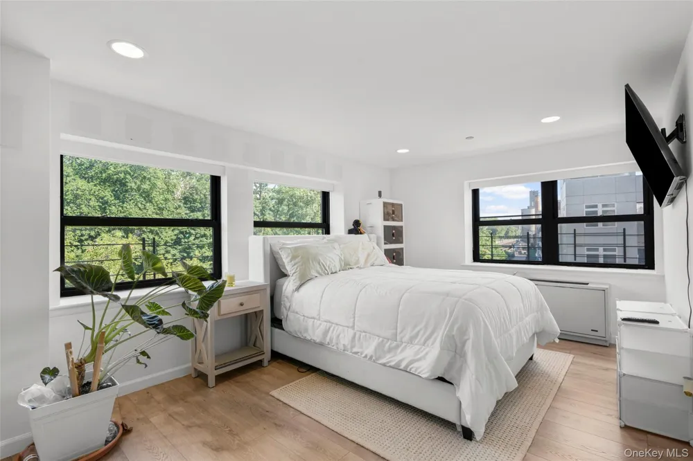 23 Water Grant Street #4N Yonkers, NY 10701