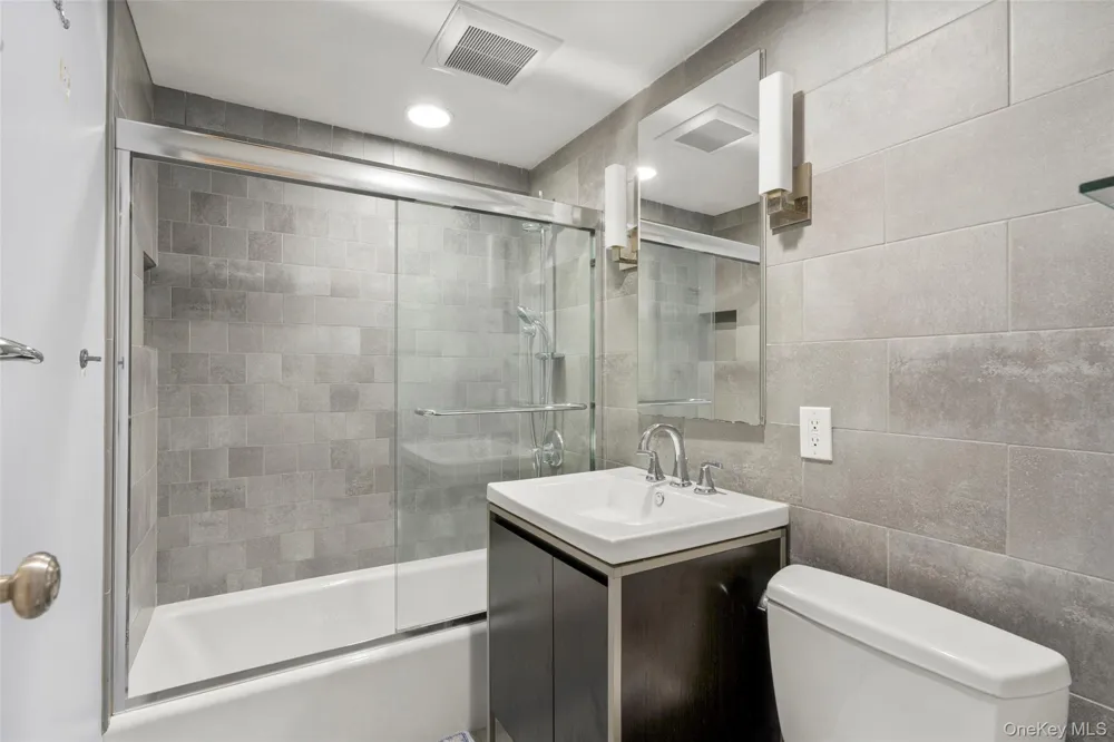 23 Water Grant Street #4N Yonkers, NY 10701